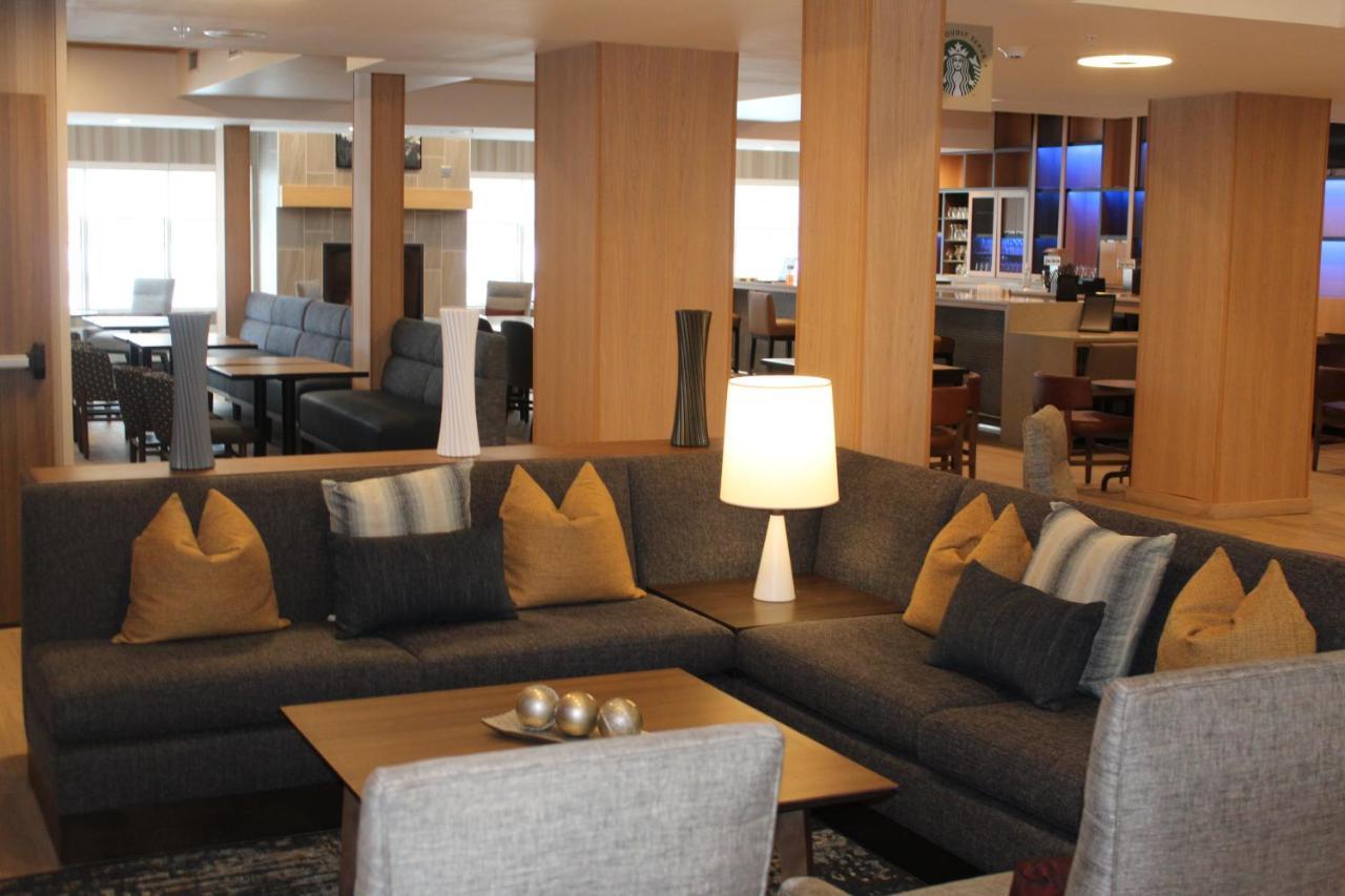 Hyatt Place Fairbanks Bagian luar foto