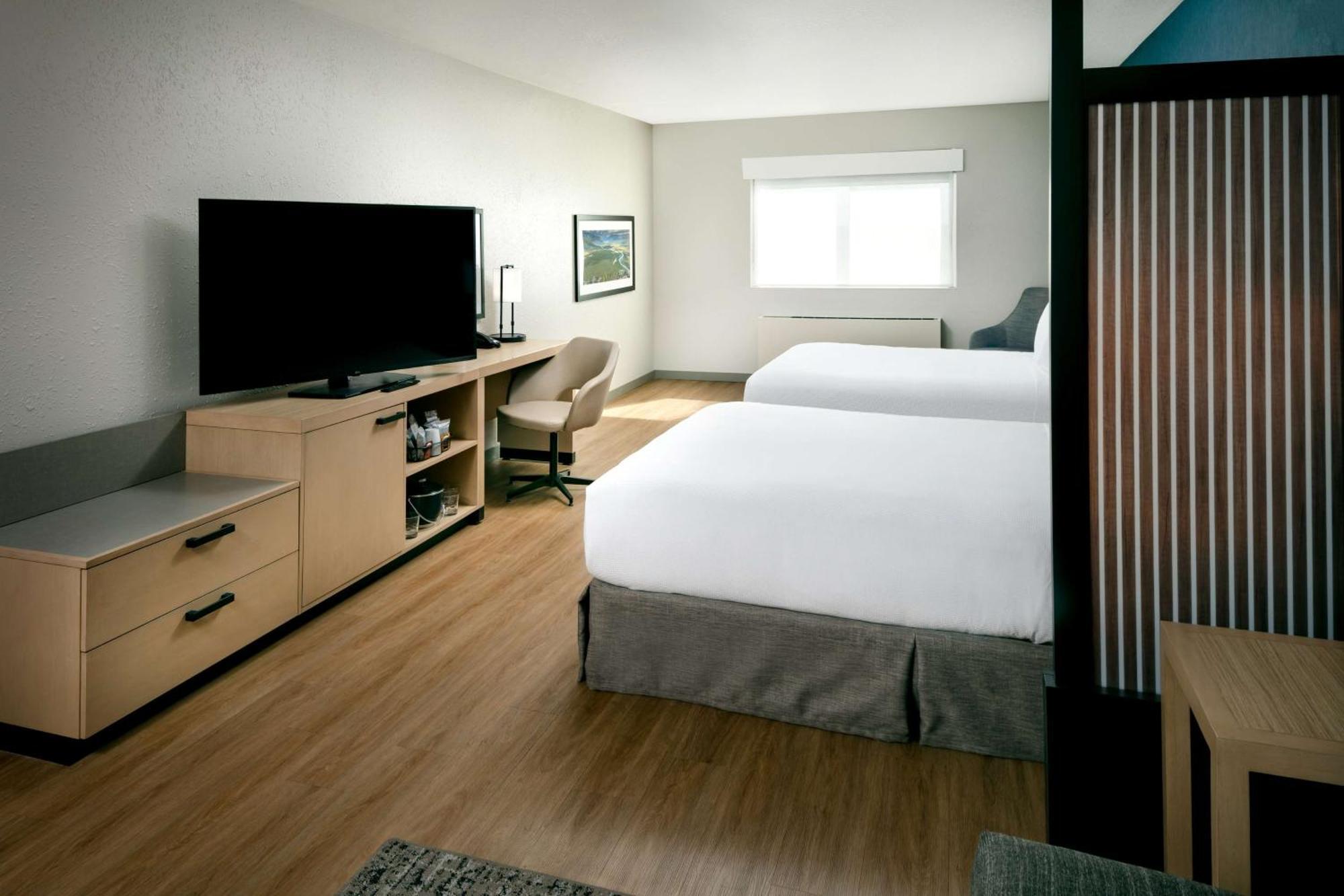 Hyatt Place Fairbanks Bagian luar foto