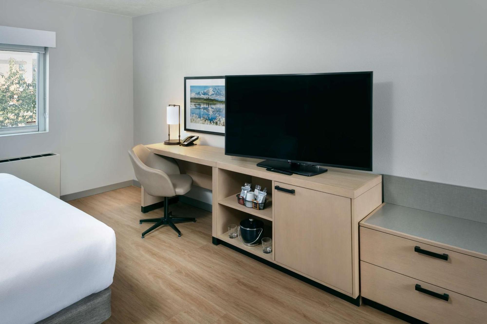 Hyatt Place Fairbanks Bagian luar foto
