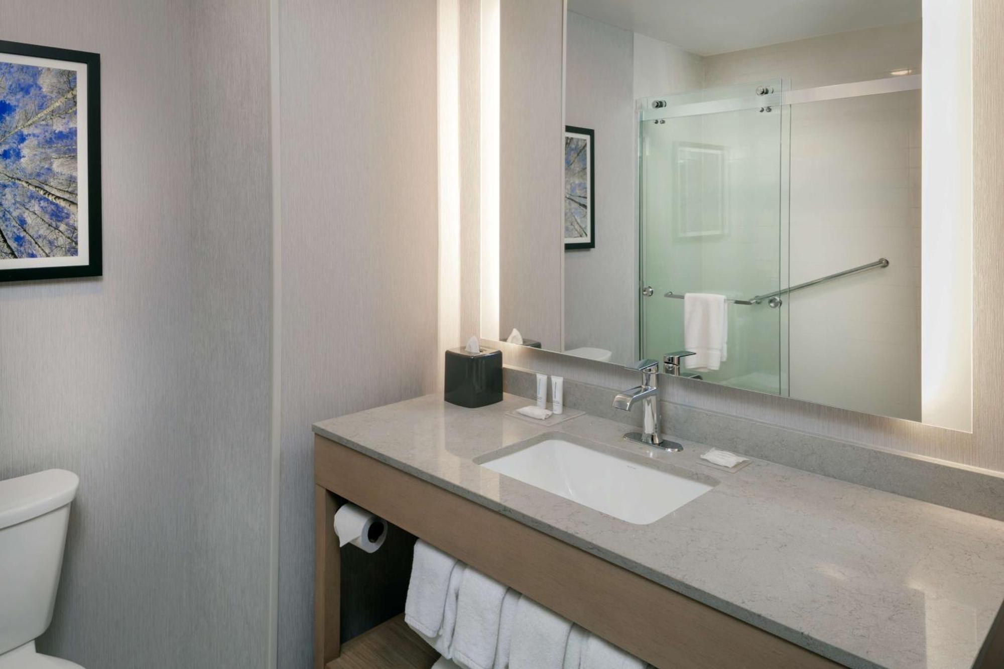 Hyatt Place Fairbanks Bagian luar foto