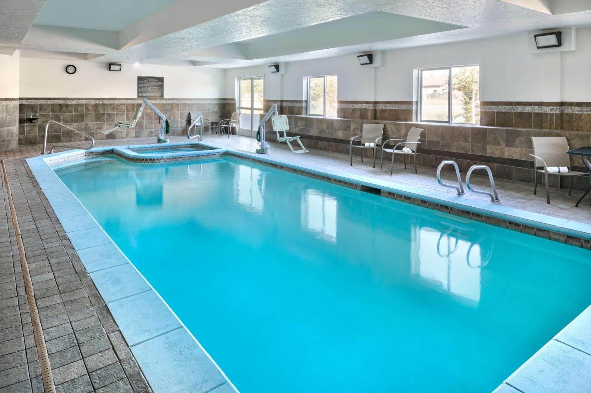 Hyatt Place Fairbanks Bagian luar foto