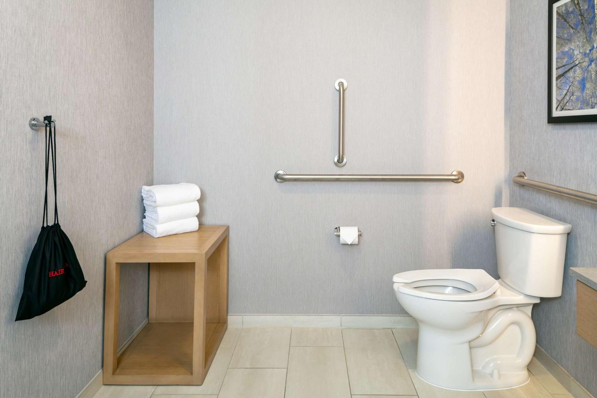 Hyatt Place Fairbanks Bagian luar foto